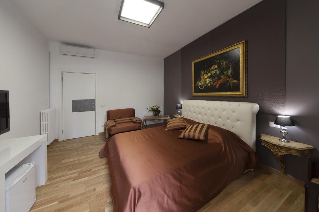 Astoria Golden House Affittacamere *